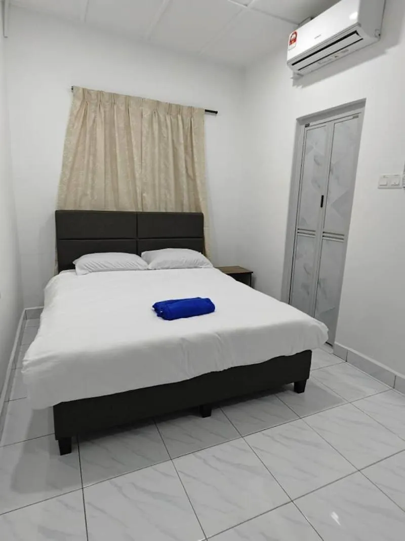 Paragon Homestay Melaka - 10Pax,5Br,5Bath