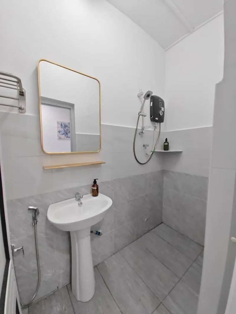 Paragon Homestay Melaka - 10Pax,5Br,5Bath  Малакка