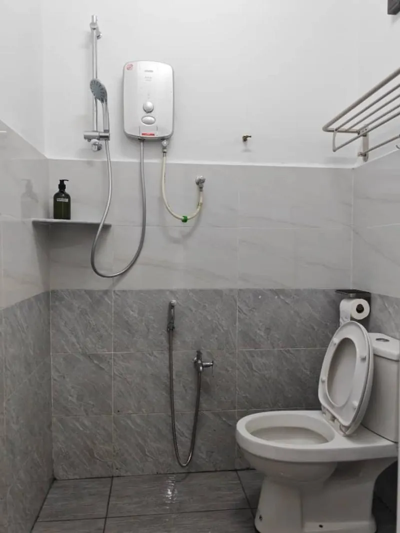 Paragon Homestay Melaka - 10Pax,5Br,5Bath Малакка